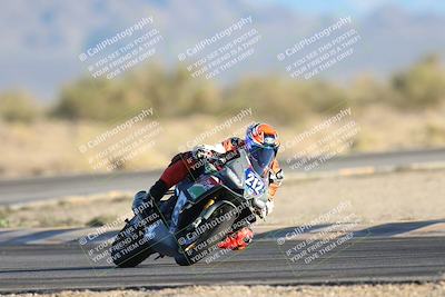 media/Dec-07-2025-CVMA (Sun) [[3e7d2de5dc]]/Race 18-Formula Twins-Formula 40 UL/